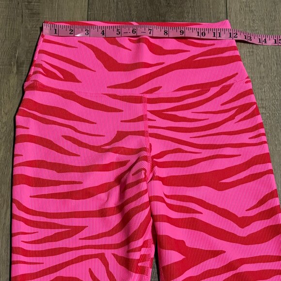 BEACH RIOT Ayla Ribbed High Rise Leggings Size Medium Pink - Picture 8 of 11